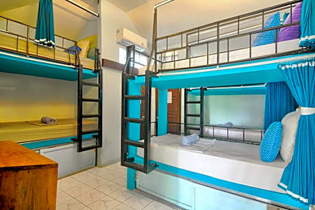 Bed in 6-Bed Mixed Dormitory Room