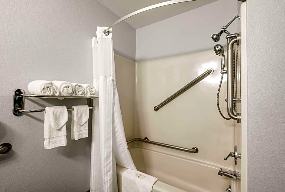 Quality Inn Marquette