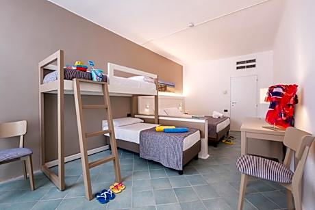 Superior Quadruple Room