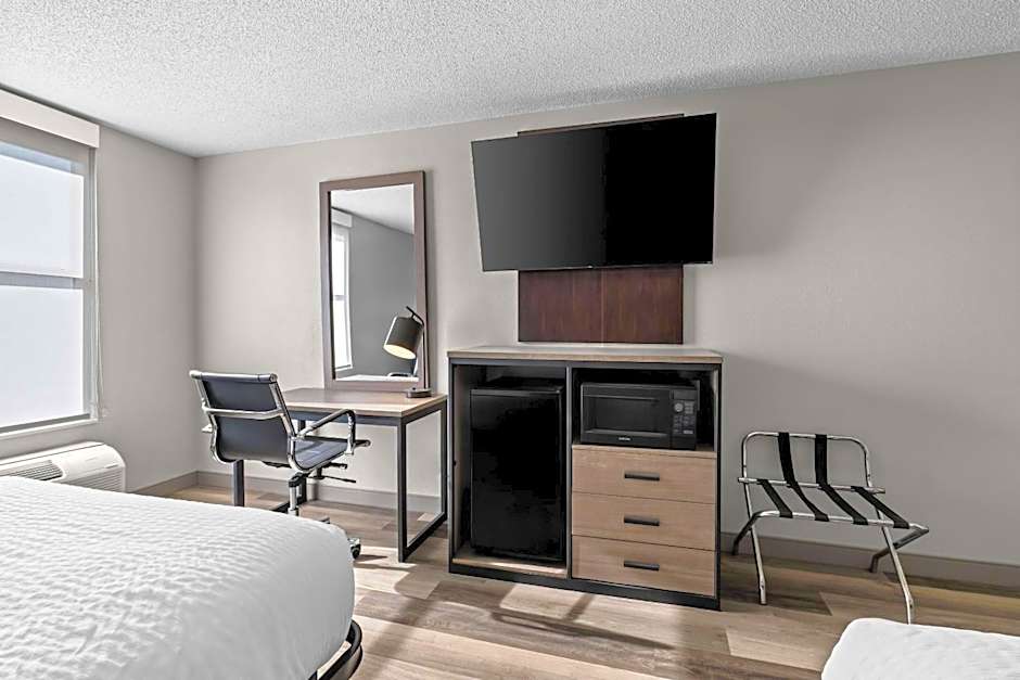 Clarion Pointe