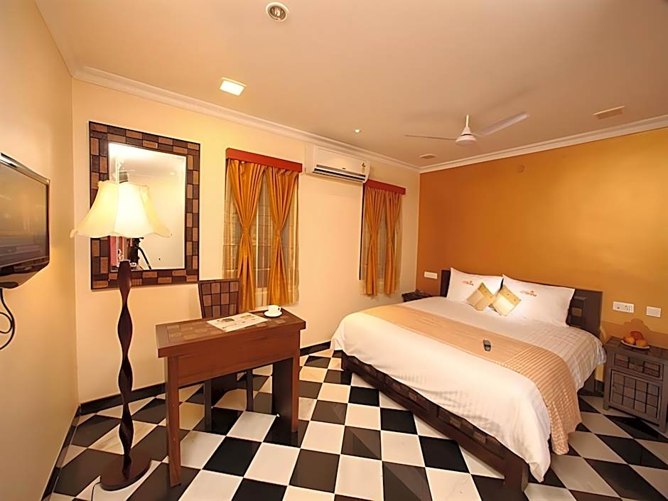 Meenakshi Sunshine Hotel