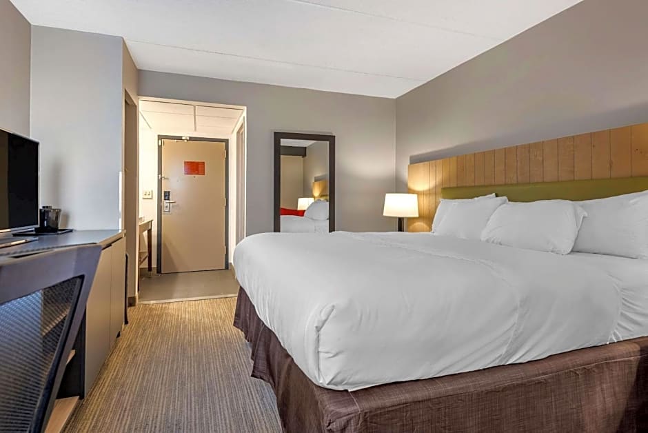 Comfort Inn & Suites Syracuse North
