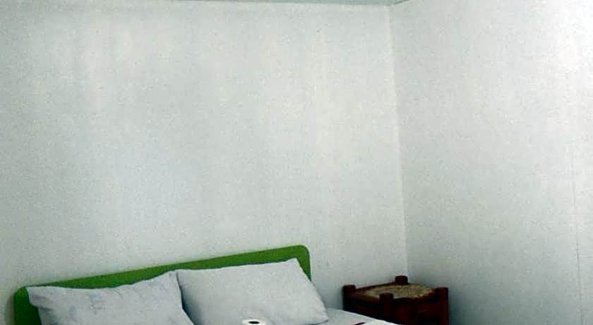 Scott Camotes Beach House
