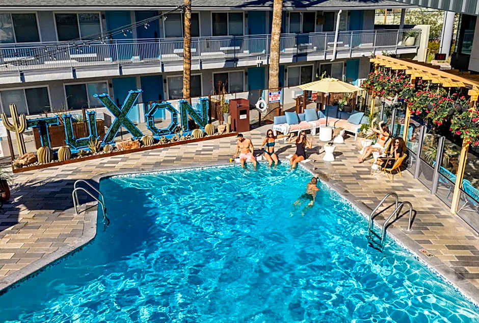 voco The Tuxon By IHG