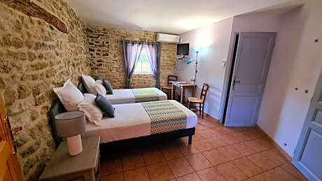 Twin Room with Bath