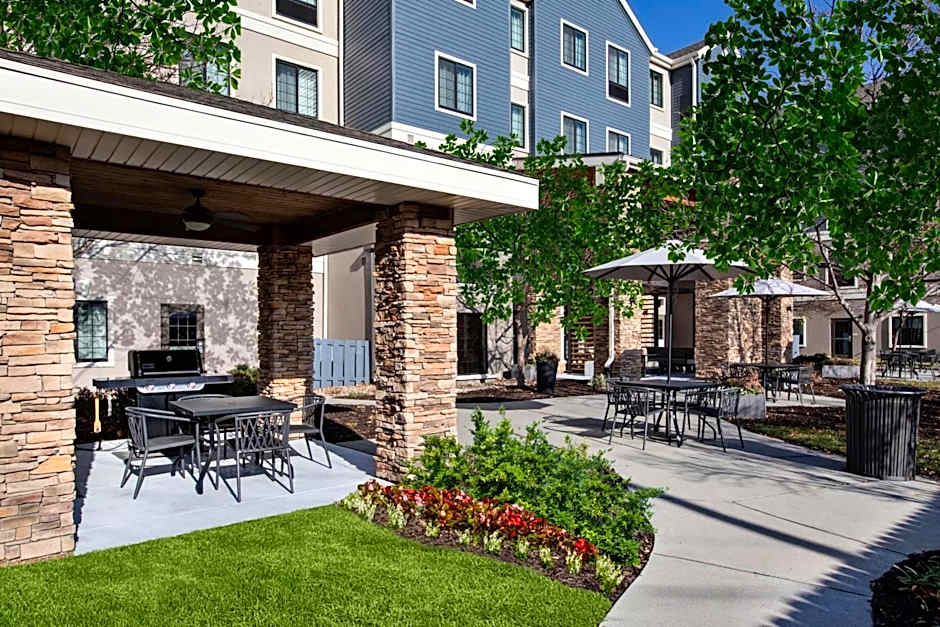 Staybridge Suites Omaha 80th and Dodge By IHG