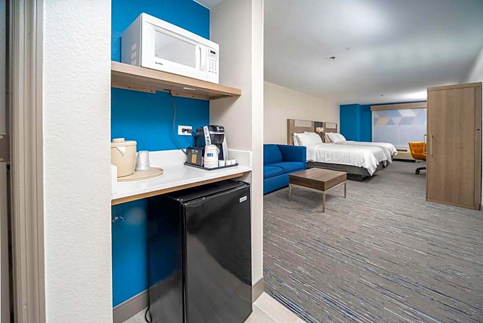 Holiday Inn Express and Suites Atlanta-Johns Creek By IHG
