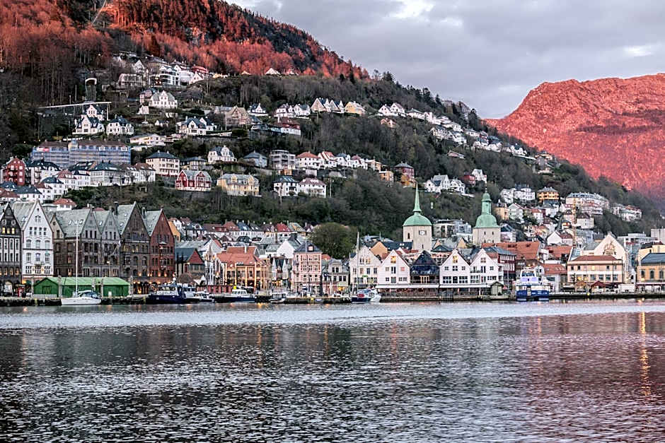 Home Hotel Bryggen