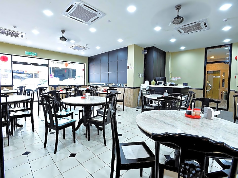 Pantai Inn