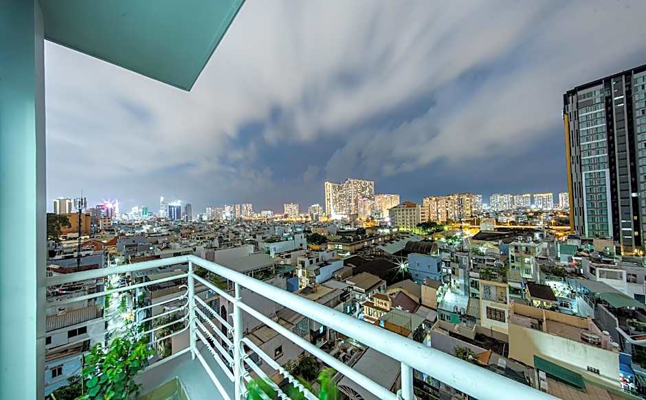 Happy Life Green Hotel