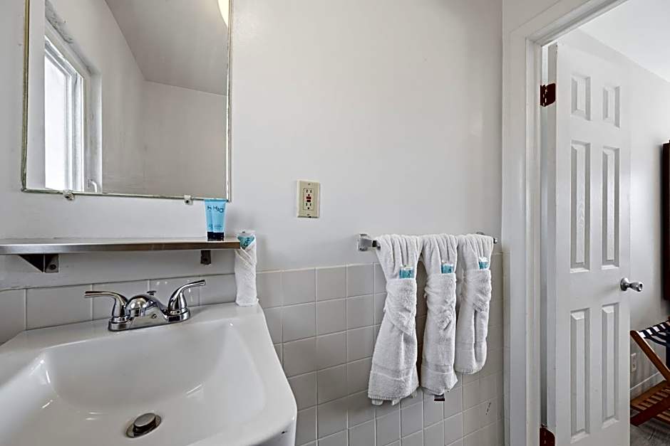 Pink Champagne Boutique Motel