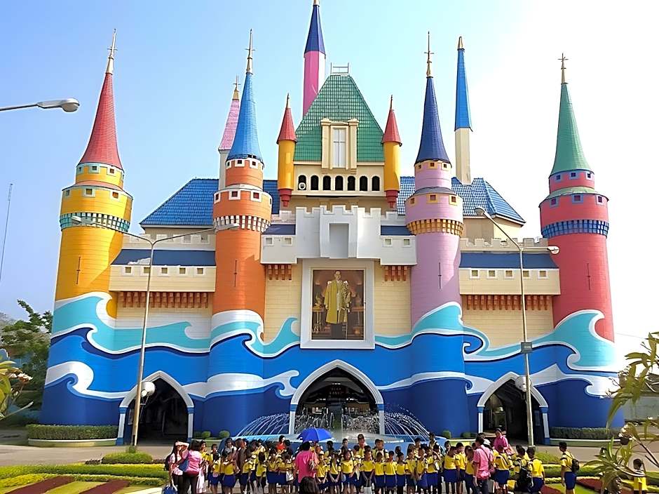 The Meet Green Apartment