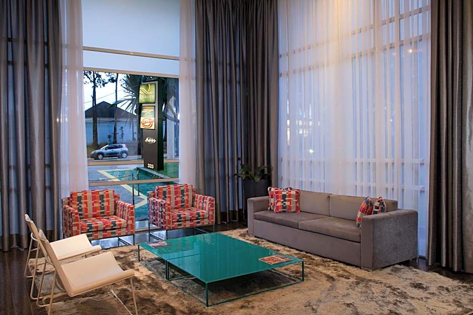 Quality Suites Alphaville