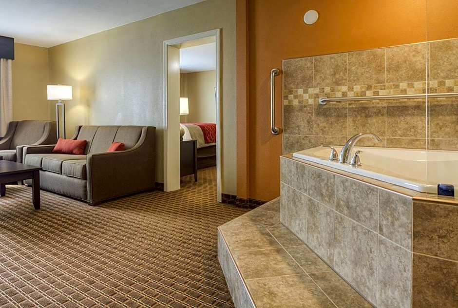 Quality Inn & Suites Chattanooga-East Ridge