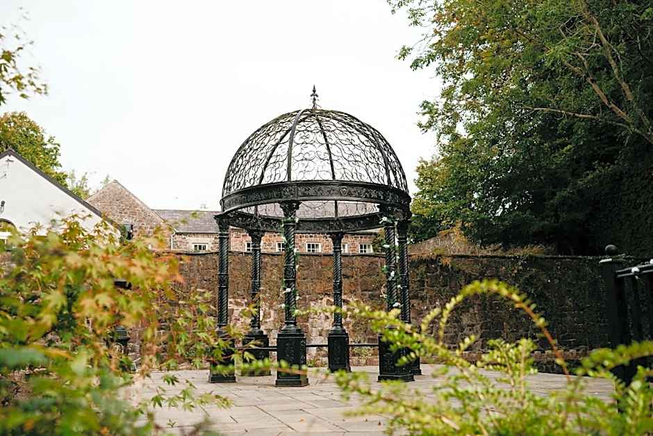 Dunadry Hotel And Gardens