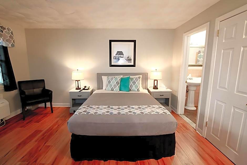 Colonial Inn Seekonk