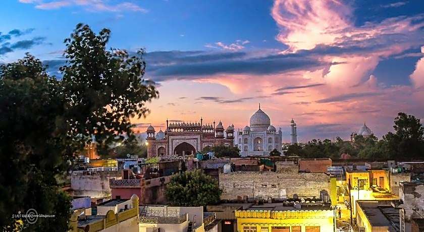 Hotel Kamal ( Nearest to Taj Mahal )