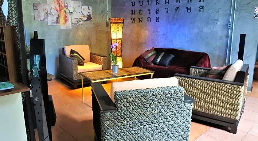 HI Karon Beach Hotel