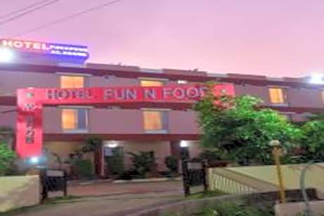 Hotel Fun N Food