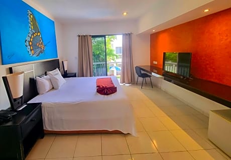 Standard King Room