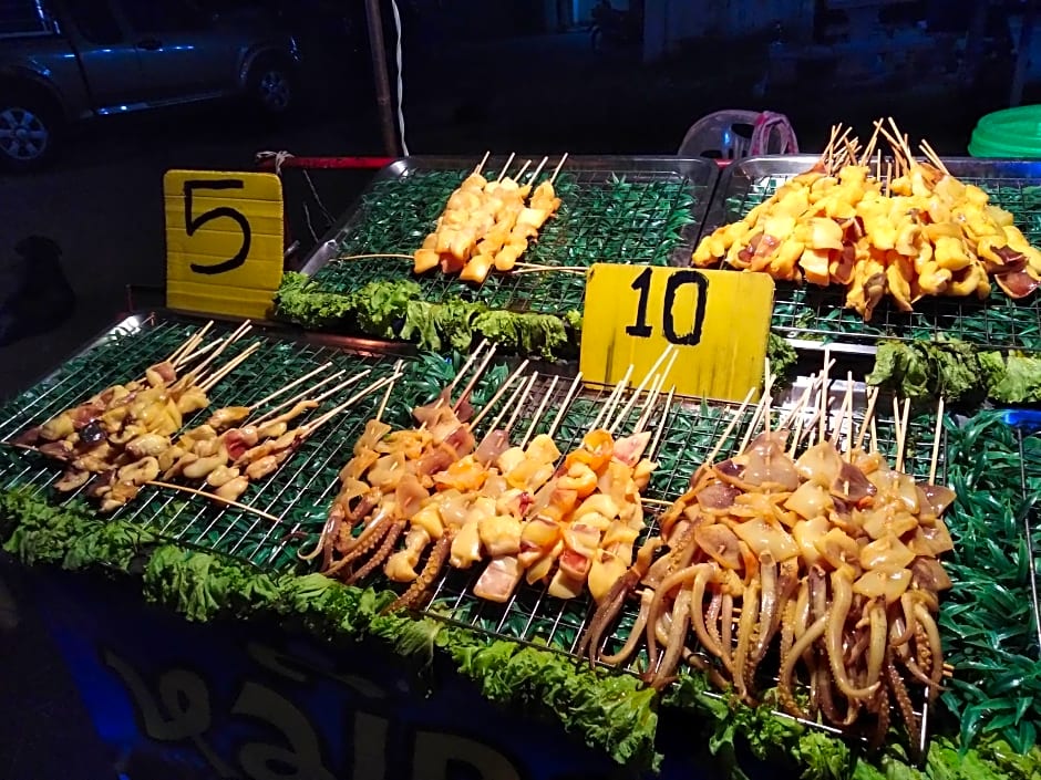 Bann Vor Sumongkol Services Apartment