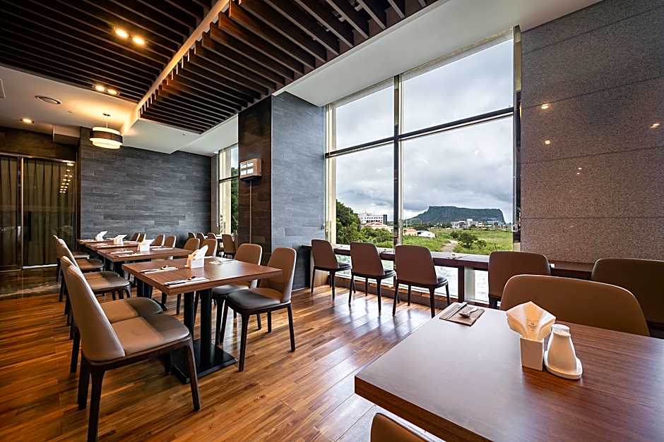 Tulip Jeju Seongsan Hotel, Formerly - Golden Tulip Jeju Seongsan Hotel