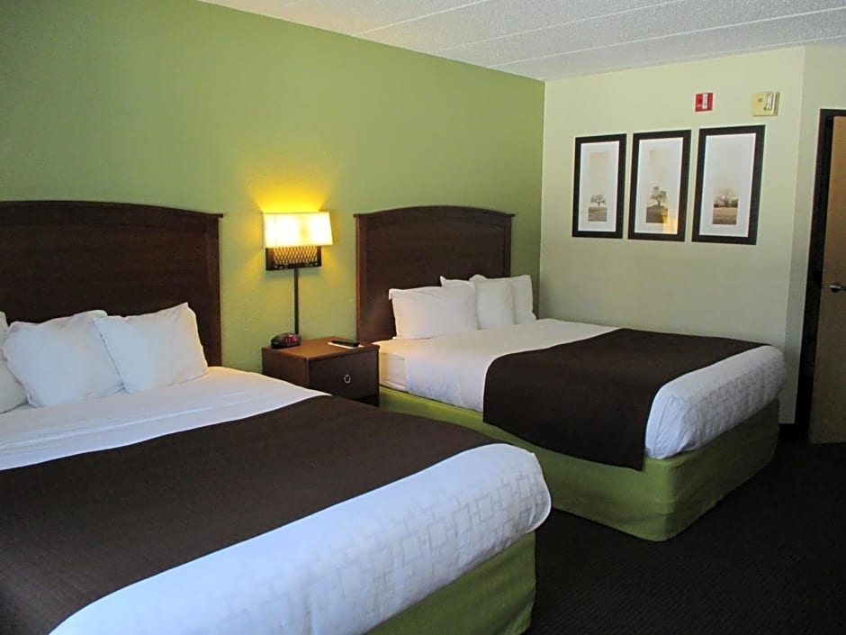 Cobblestone Hotel & Suites - Wisconsin Rapids