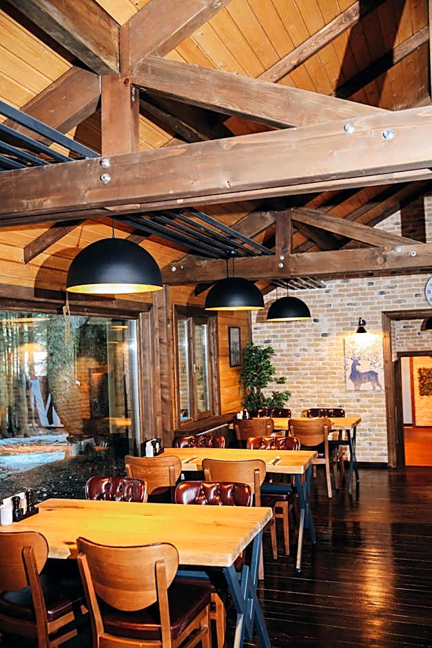 Karinna Orman Evleri