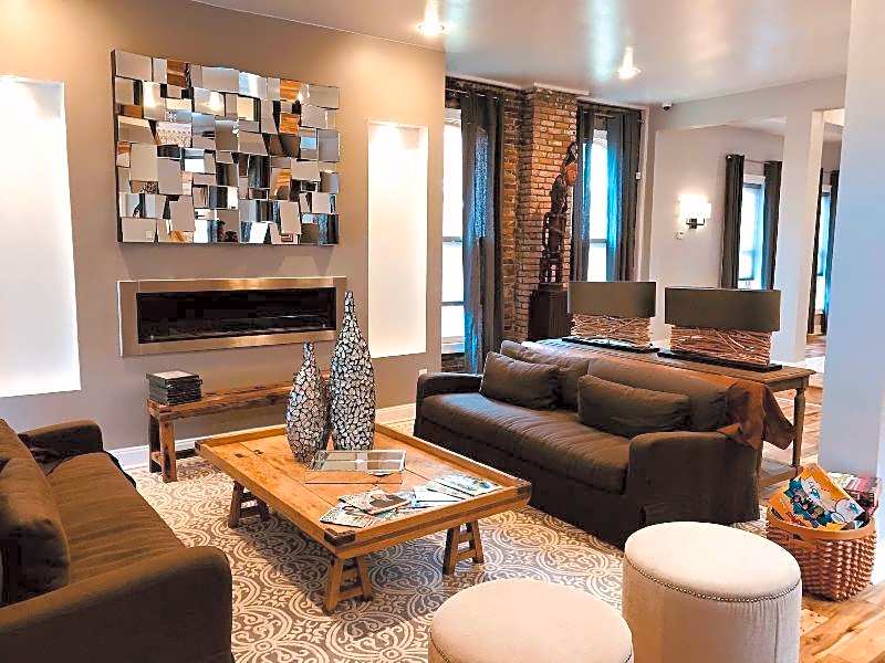 The Cochrane House Luxury Historic Inn