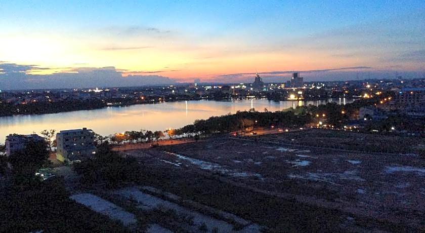 Himawari Guesthouse at Kanyarat