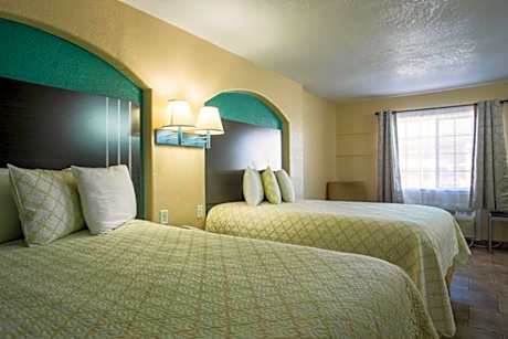 Pinn Road Inn and Suites