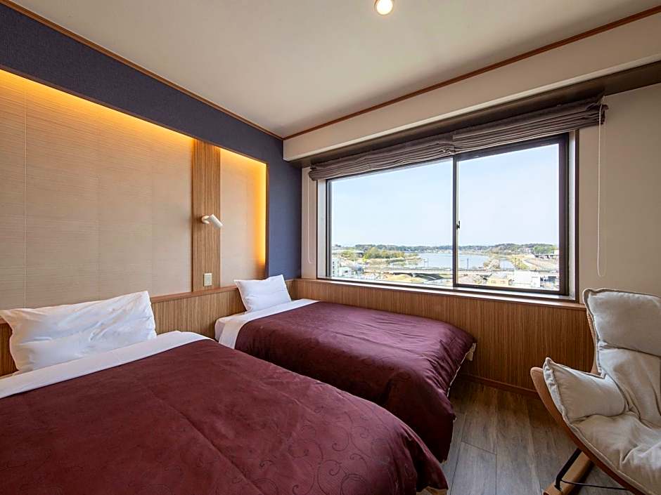 Mito Hotel Season
