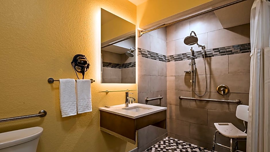 Best Western DeWitt