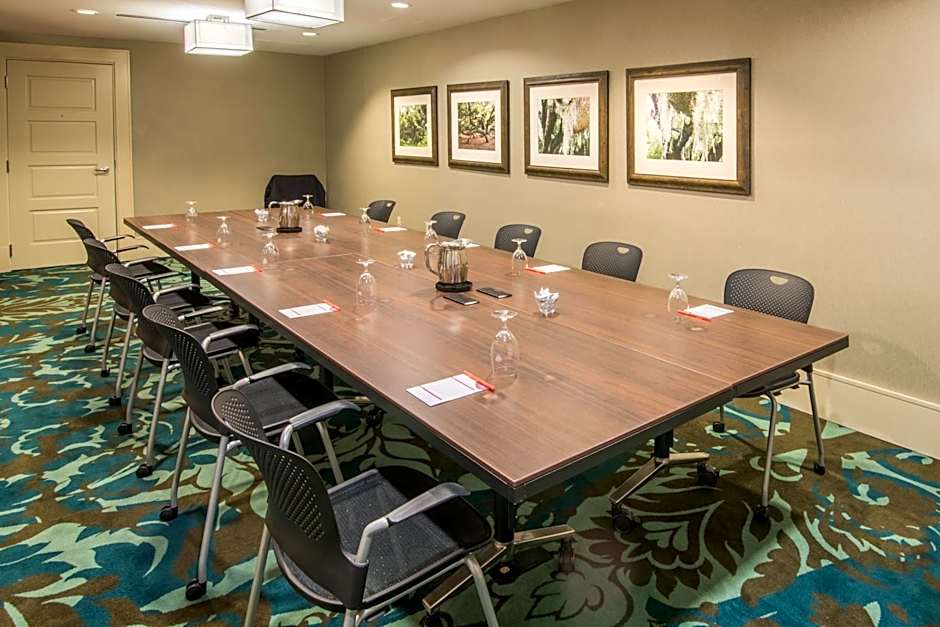 Crowne Plaza Charleston By IHG