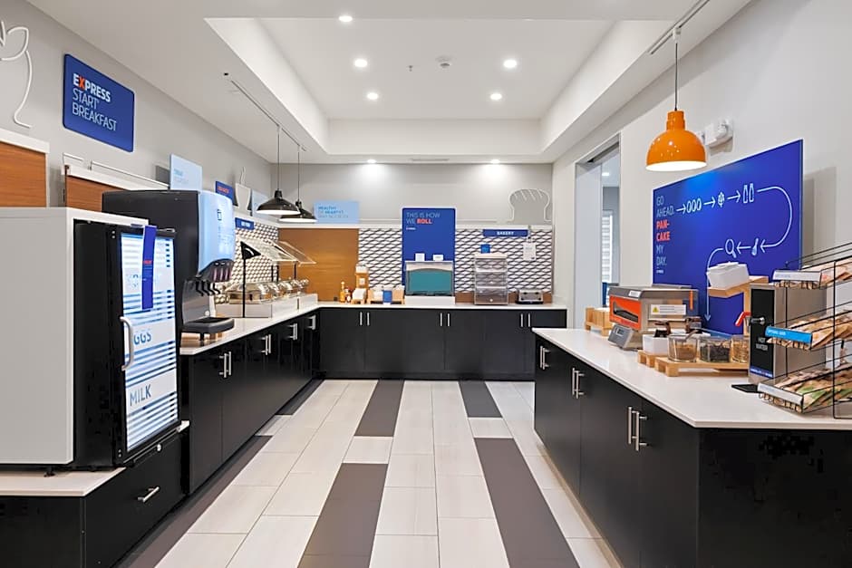 Holiday Inn Express Hotel & Suites Jourdanton Pleasanton By IHG