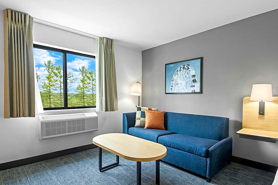 City Express by Marriott Petoskey Harbor Springs