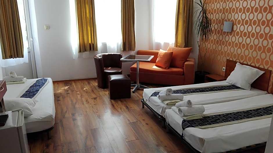 Scotty's Boutique Hotel