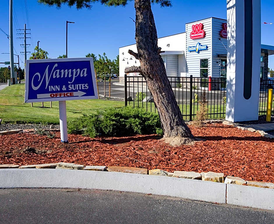 Nampa Inn & Suites