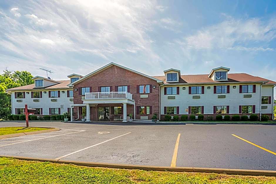 Econo Lodge Inn & Suites Ripley