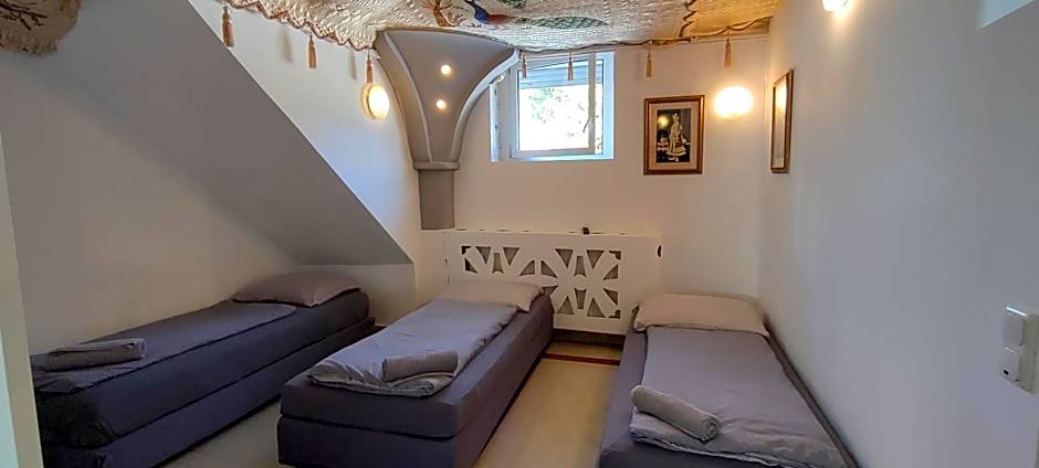 Geinberg Suites & Via Nova Lodges