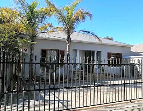 Die Tuis Huis Selfcatering NO LOADSHEDDING