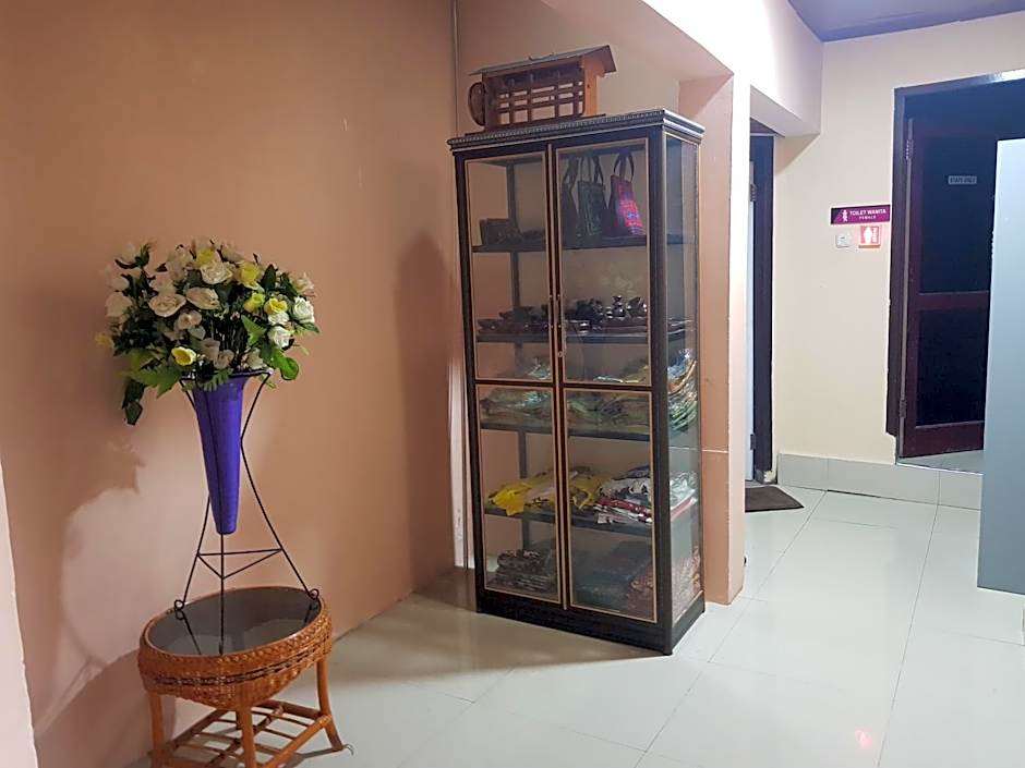 Capital O 93263 Linge Land Hotel