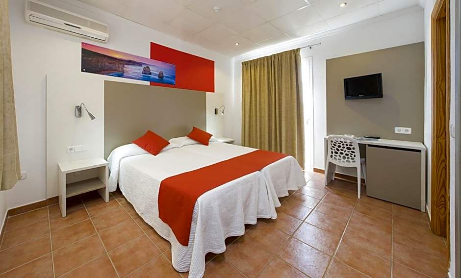 Hostal Adelino