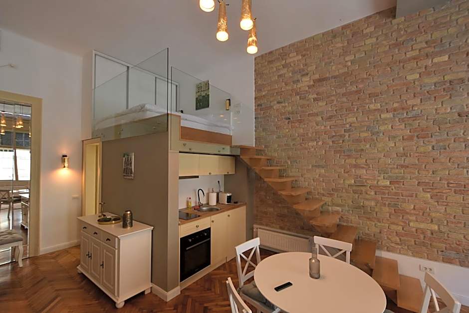 VISAJ Deluxe Downtown