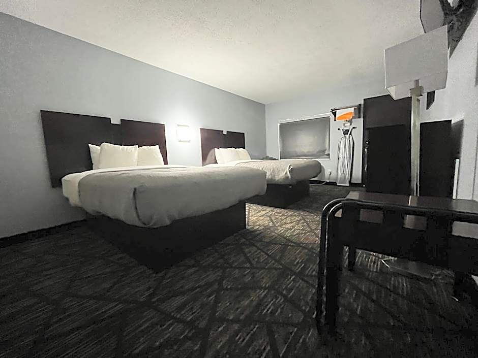 Quality Inn Grand Rapids Near Downtown