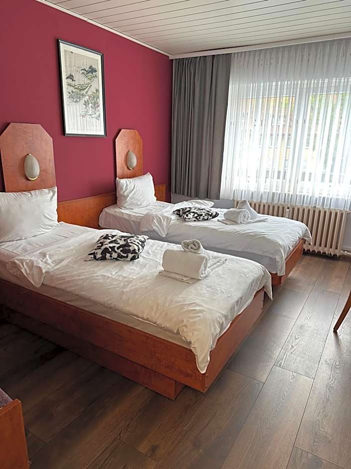 Zdjęcie 1 z 13 — Budget 2 Beds