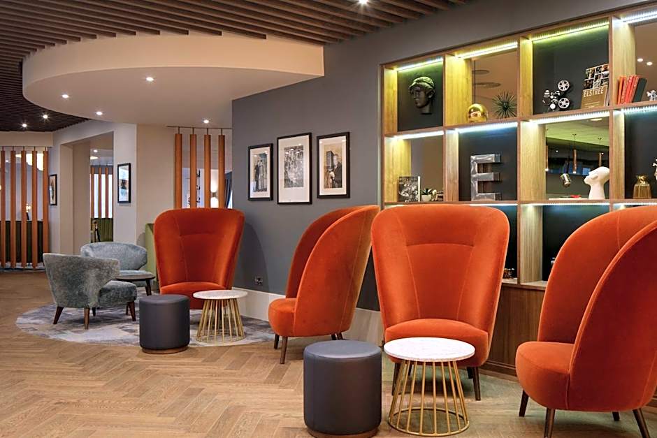 DoubleTree by Hilton London Elstree