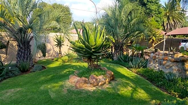 Nkwasi Lodge – Parys, CA