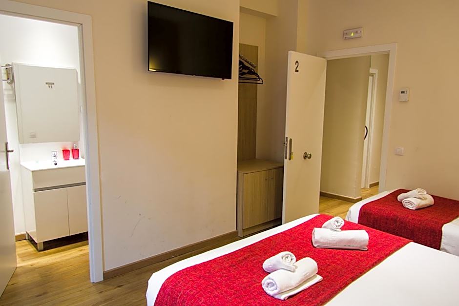 Hostal Barcelona Travel