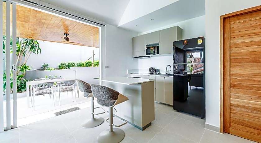 Baan Saint Tropez Villas Kata Beach